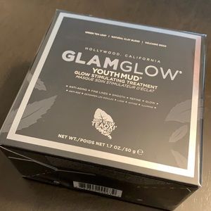 Youthmud glow stimulating treatment